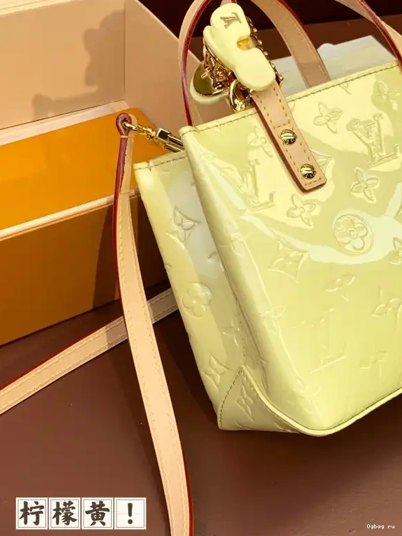 VUITTON PM Reade LOUIS 0627